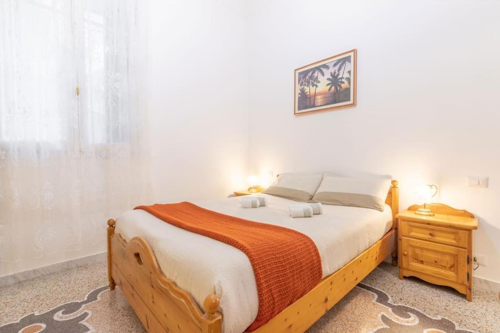 Appartamento Con Ac-Wi-Fi- Centro A 7 Min Savona Exterior foto
